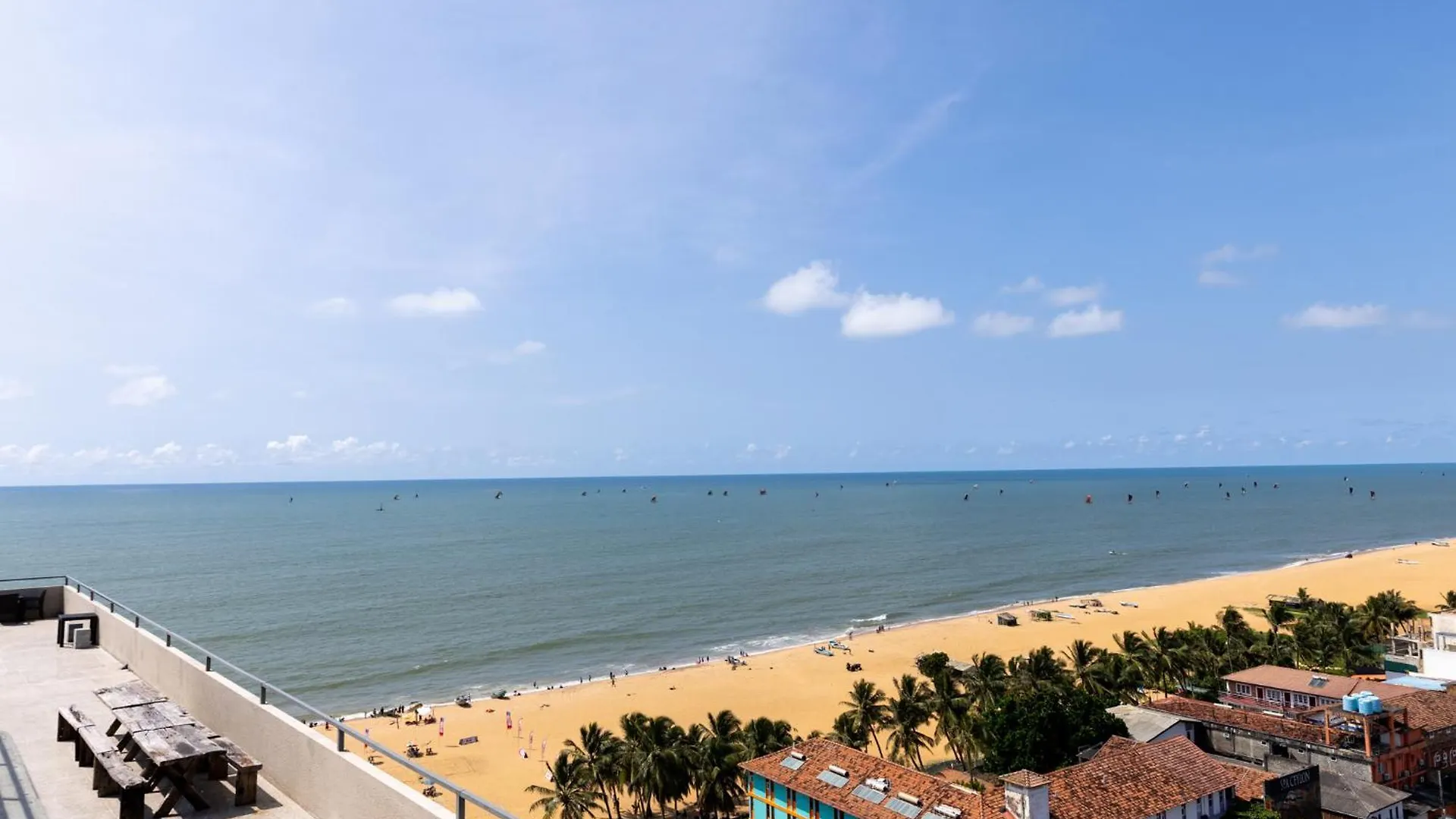 Ocean Breeze Studio Apartment By Seahorse Negombo