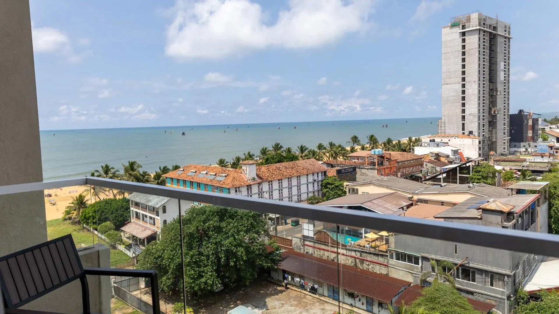 Ocean Breeze Studio Apartment By Seahorse Negombo